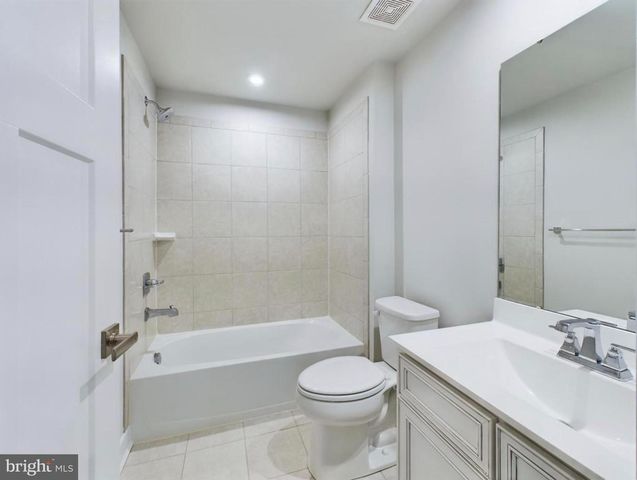 511 SWANSEA DR, Middletown, DE 19709