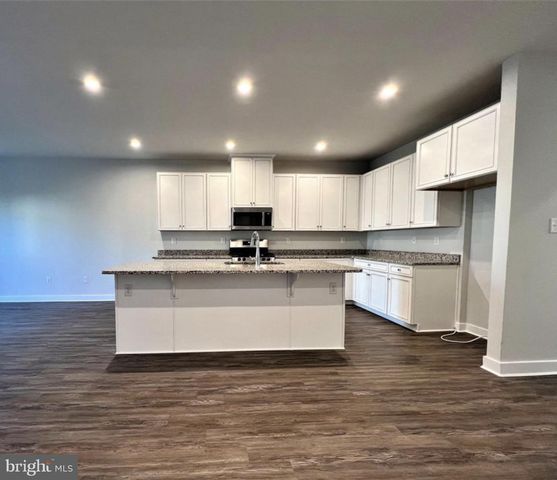 511 SWANSEA DR, Middletown, DE 19709