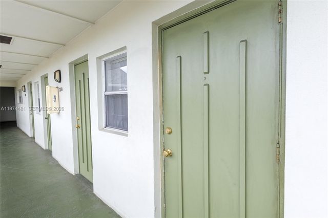 4200 NW 3rd Ct 309, Plantation, FL 33317