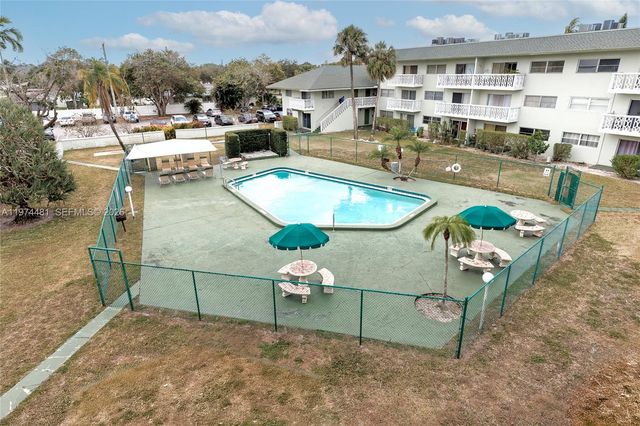 4200 NW 3rd Ct 309, Plantation, FL 33317