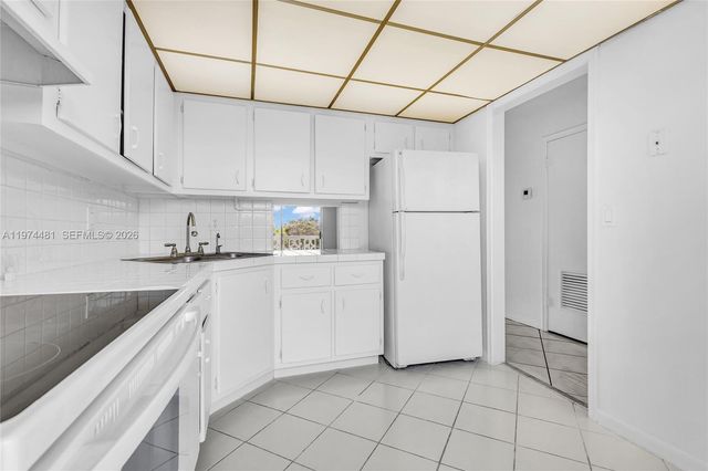 4200 NW 3rd Ct 309, Plantation, FL 33317