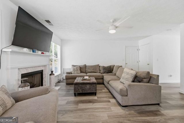 2800 General Lee Way, Buford, GA 30519