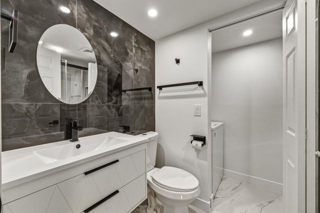 107 Lake Arbor Drive, Palm Springs, FL 33461