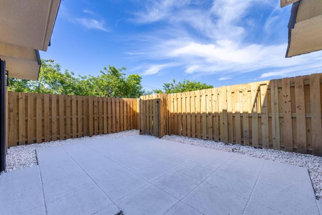 107 Lake Arbor Drive, Palm Springs, FL 33461