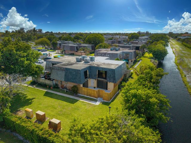 107 Lake Arbor Drive, Palm Springs, FL 33461