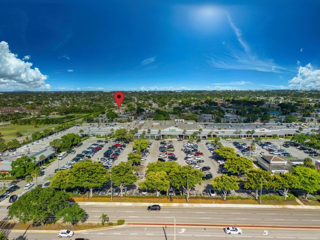 107 Lake Arbor Drive, Palm Springs, FL 33461