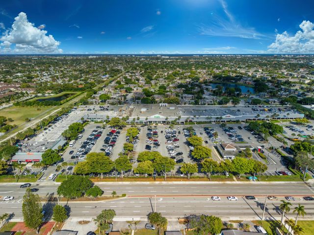 107 Lake Arbor Drive, Palm Springs, FL 33461