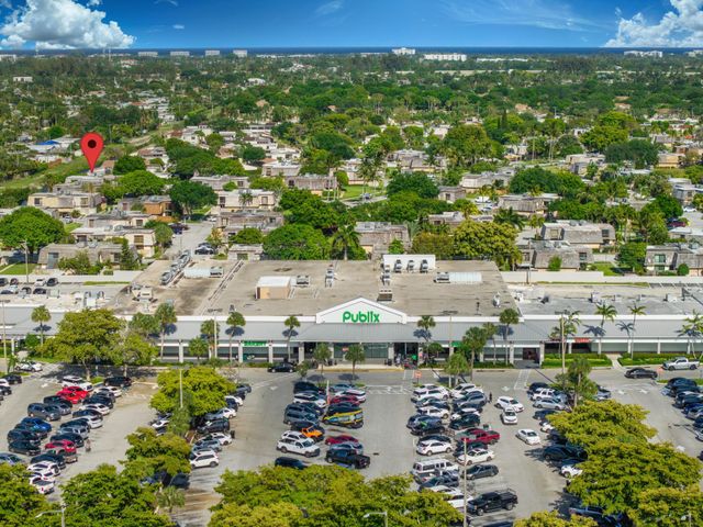 107 Lake Arbor Drive, Palm Springs, FL 33461