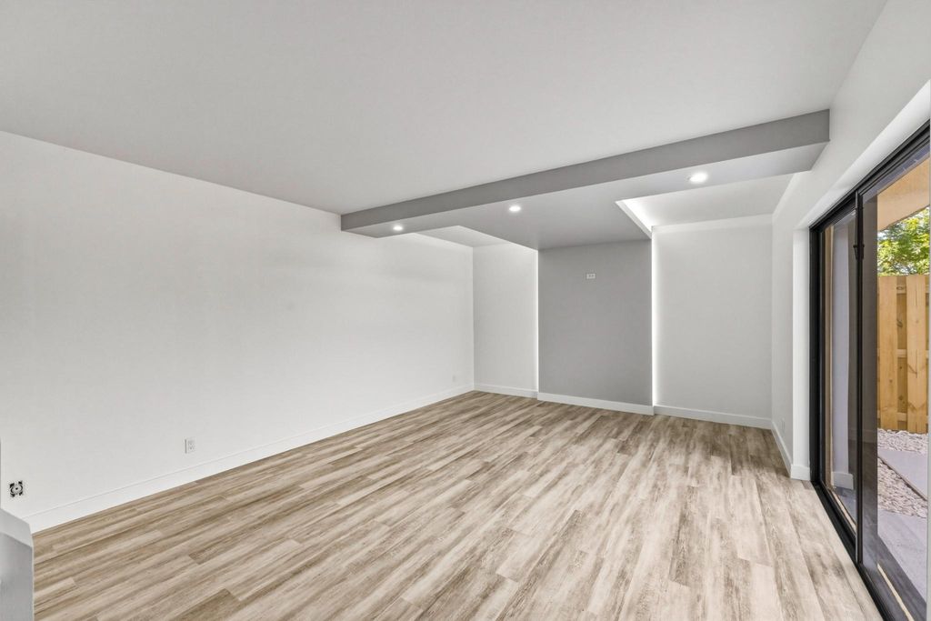 107 Lake Arbor Drive, Palm Springs, FL 33461