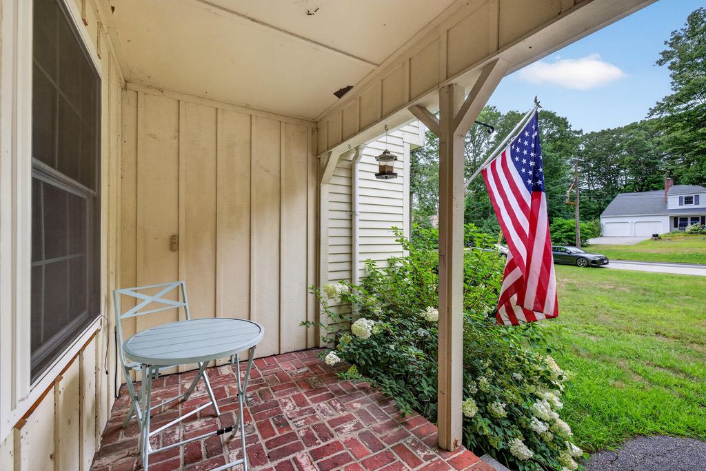 7 Longwood Drive, Kennebunk, ME 04043 — photo 4