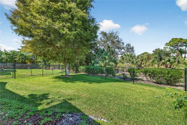 8278 Sumner AVE, Fort Myers, FL 33908