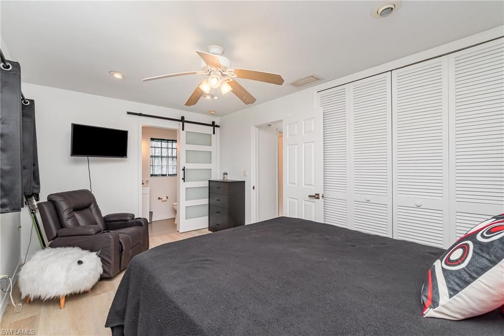 Image 16 of property listing at 212 SE 45TH ST, Cape Coral, FL 33904