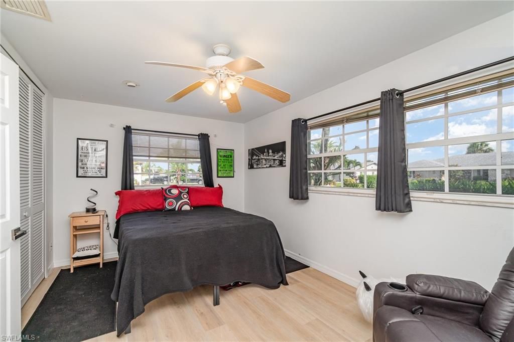 Image 17 of property listing at 212 SE 45TH ST, Cape Coral, FL 33904