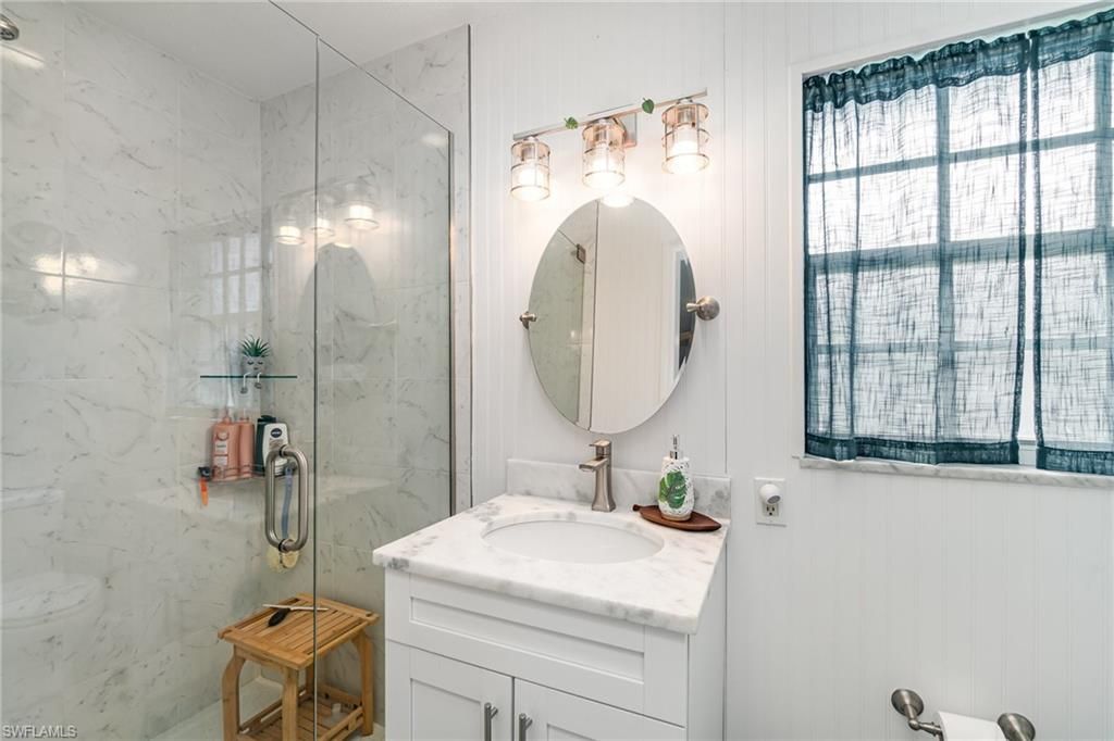 Image 19 of property listing at 212 SE 45TH ST, Cape Coral, FL 33904