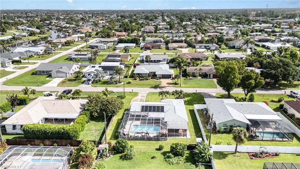 Image 29 of property listing at 212 SE 45TH ST, Cape Coral, FL 33904