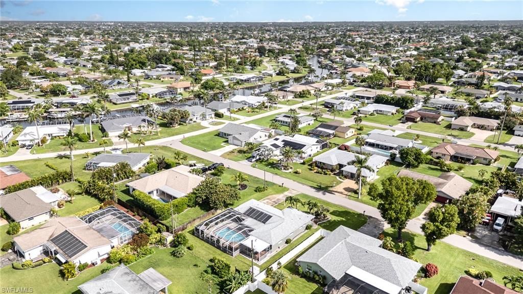 Image 31 of property listing at 212 SE 45TH ST, Cape Coral, FL 33904