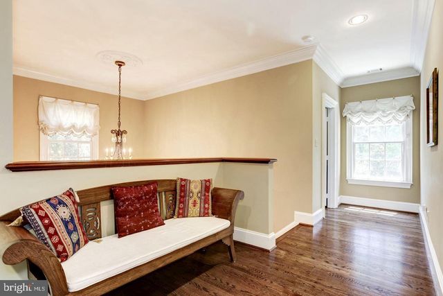 9909 AVENEL FARM DR, Potomac, MD 20854
