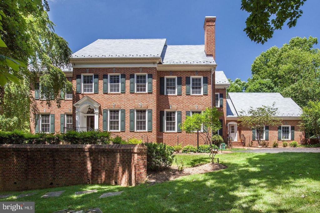 9909 AVENEL FARM DR, Potomac, MD 20854