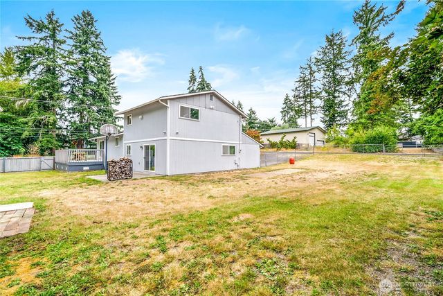 19214 6th Avenue E, Spanaway, WA 98357