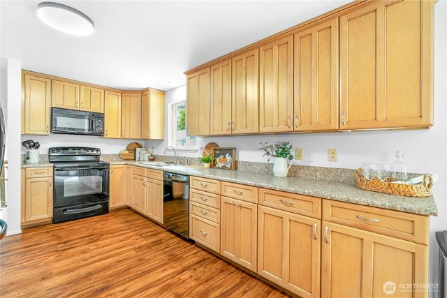 19214 6th Avenue E, Spanaway, WA 98357