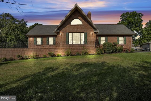 246 LEEDS ROAD, Newville, PA 17241