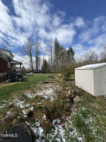 11821 Central Street, Coeburn, VA 24230