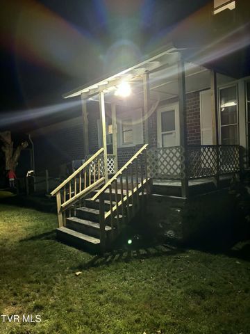 11821 Central Street, Coeburn, VA 24230