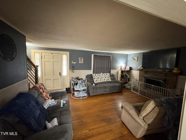 11821 Central Street, Coeburn, VA 24230