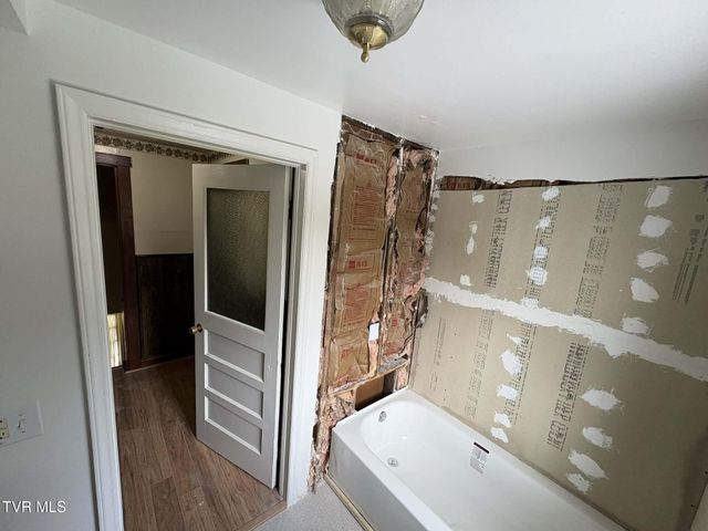 11821 Central Street, Coeburn, VA 24230