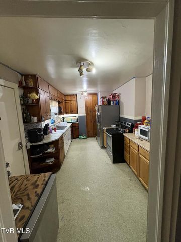 11821 Central Street, Coeburn, VA 24230