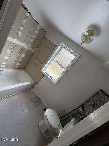 11821 Central Street, Coeburn, VA 24230