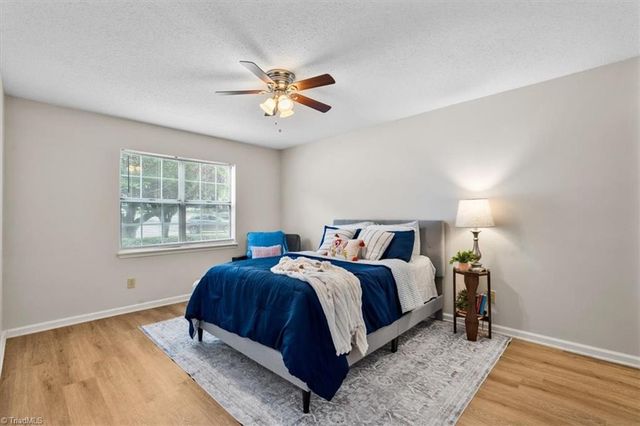 2219 New Garden Road A, Greensboro, NC 27410