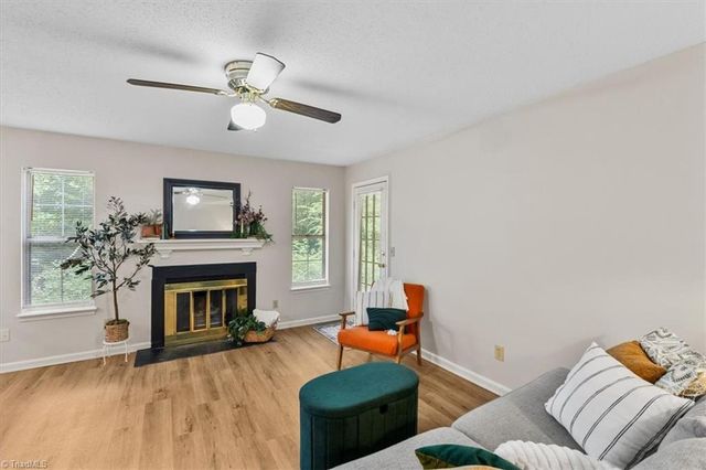 2219 New Garden Road A, Greensboro, NC 27410