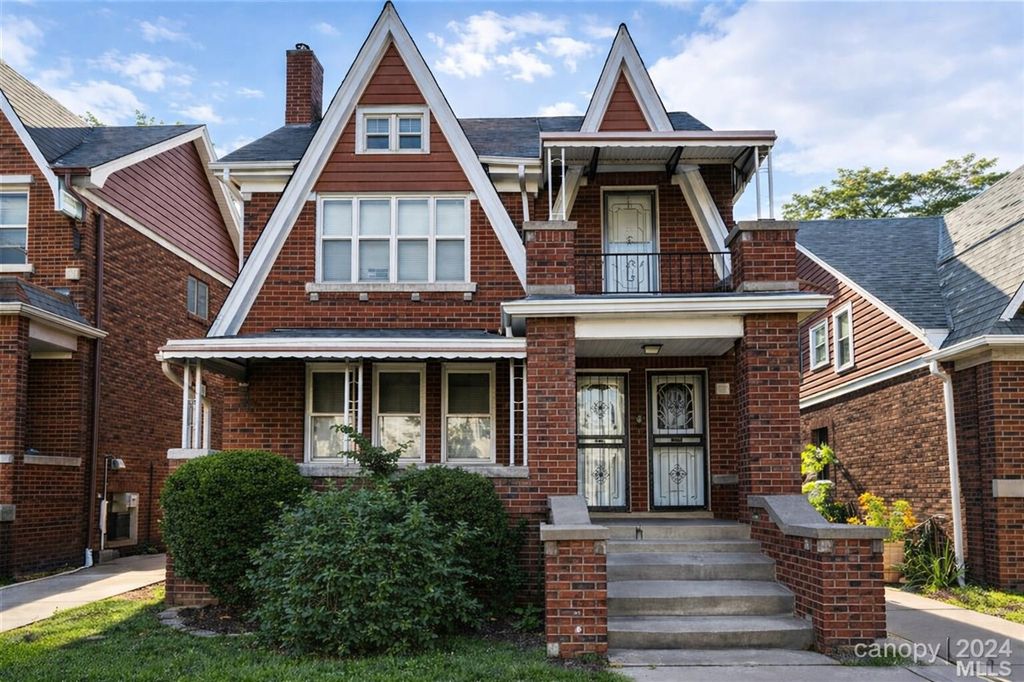 13523 Santa Rosa Drive, Detroit, MI 48238