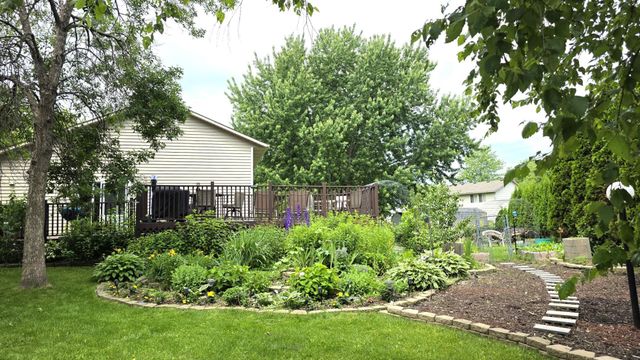 6546 Upper 22nd Street N, Oakdale, MN 55128
