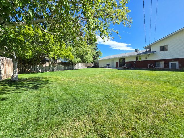 610 HOLIDAY DR, Brigham City, UT 84302