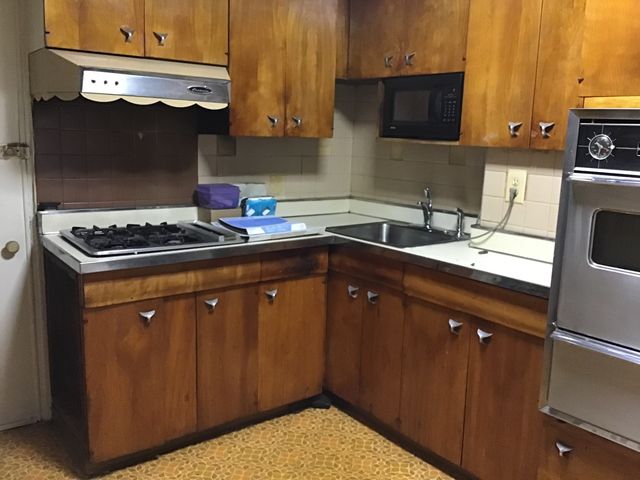 614 E Marquette Road, Chicago, IL 60637