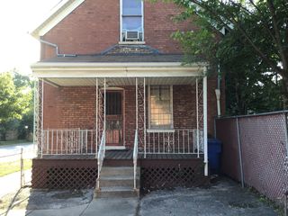 614 E Marquette Road, Chicago, IL 60637