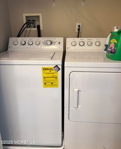 39 Rozalyn Lane 141, South Amboy, NJ 08879