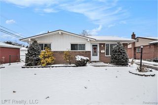 2160 Malvina Street, Lincoln Park, MI 48146