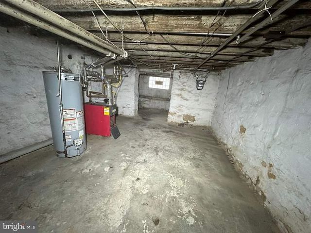 1537 DYRE ST, Philadelphia, PA 19124