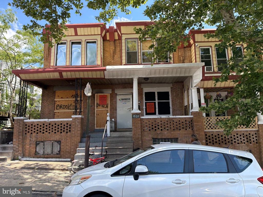 1537 DYRE ST, Philadelphia, PA 19124