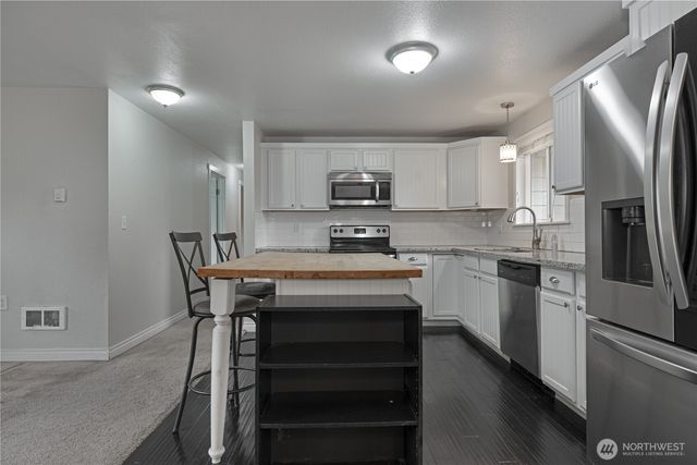 1450 Bill Avenue, Port Orchard, WA 98366