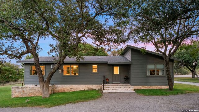 746 Trail Rock Drive, Johnson City, TX 78636