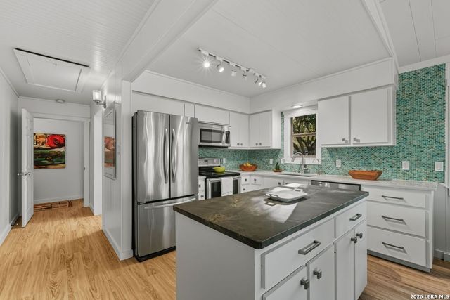 746 Trail Rock Drive, Johnson City, TX 78636