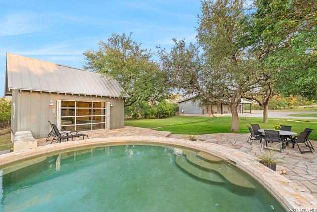 746 Trail Rock Drive, Johnson City, TX 78636