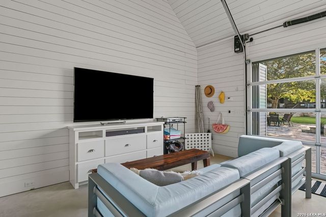 746 Trail Rock Drive, Johnson City, TX 78636