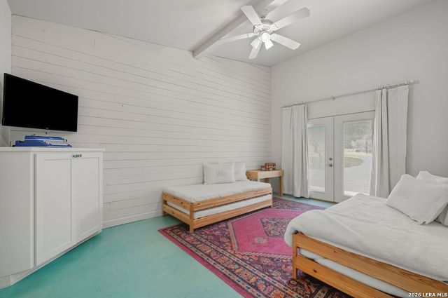 746 Trail Rock Drive, Johnson City, TX 78636