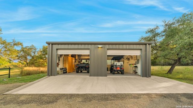 746 Trail Rock Drive, Johnson City, TX 78636