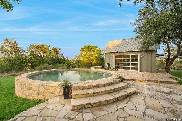 746 Trail Rock Drive, Johnson City, TX 78636